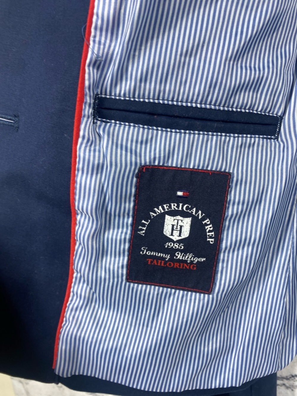 Tommy Hilfiger Navy Two-Button Tailored Women’s Blazer Size 6 - Picture 4 of 8